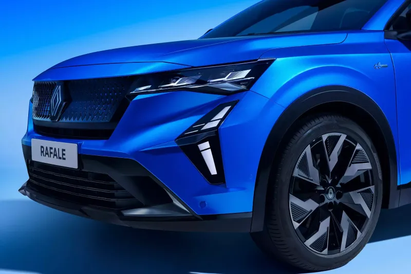 Acheter dans notre garage la nouvelle Renault Rafale hybride